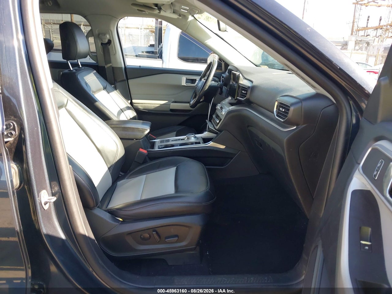 2022 FORD EXPLORER XLT · 5/11
