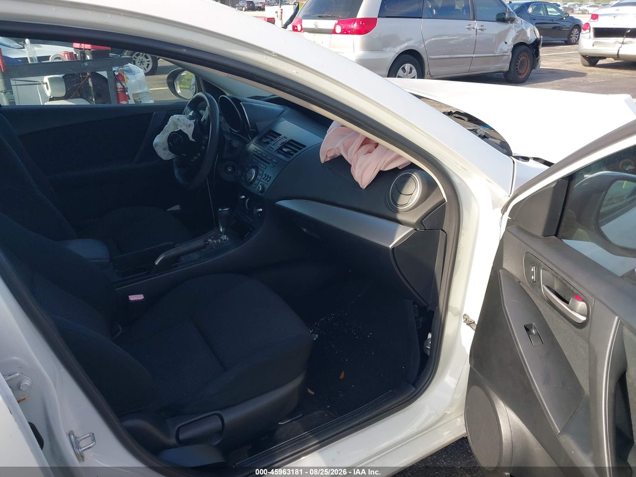 2013 MAZDA MAZDA3 I SPORT · 5/11