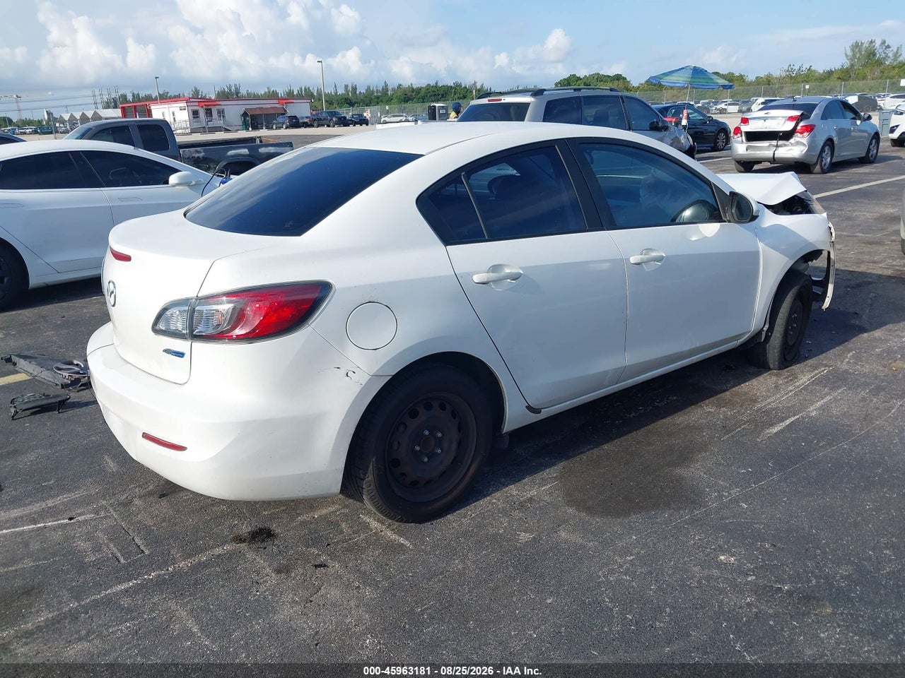 2013 MAZDA MAZDA3 I SPORT · 4/11