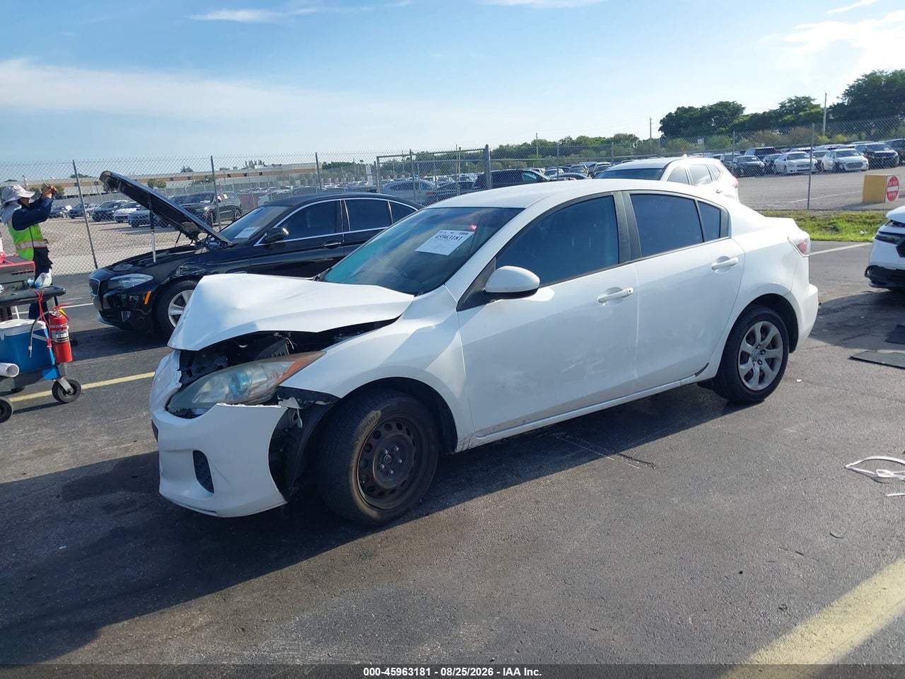 2013 MAZDA MAZDA3 I SPORT · 2/11