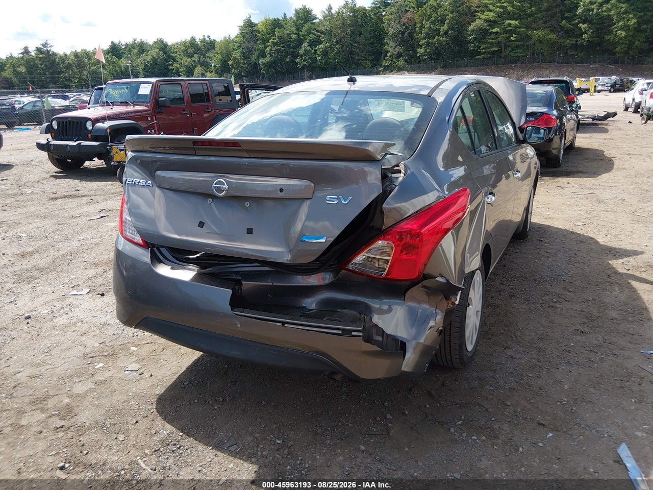 2015 NISSAN VERSA 1.6 S/1.6 S+/1.6 SL/1.6 SV · 6/11