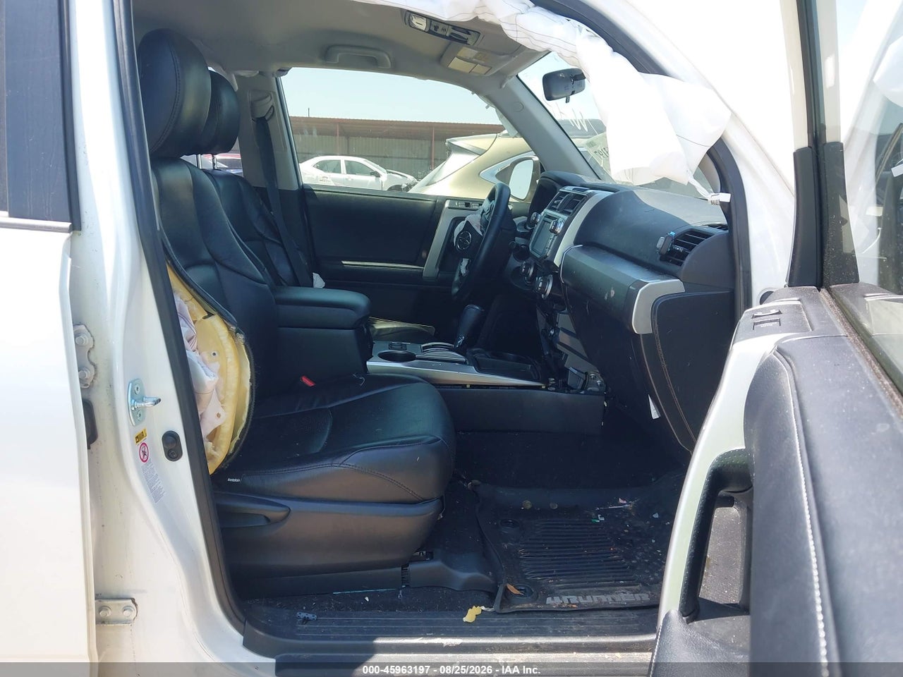 2019 TOYOTA 4RUNNER SR5 · 5/11