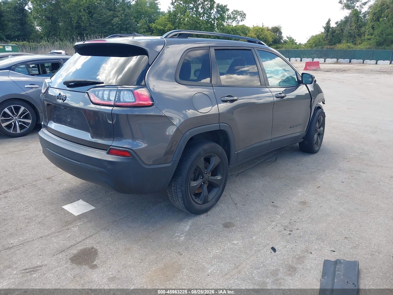 2020 JEEP CHEROKEE ALTITUDE 4X4 · 4/11