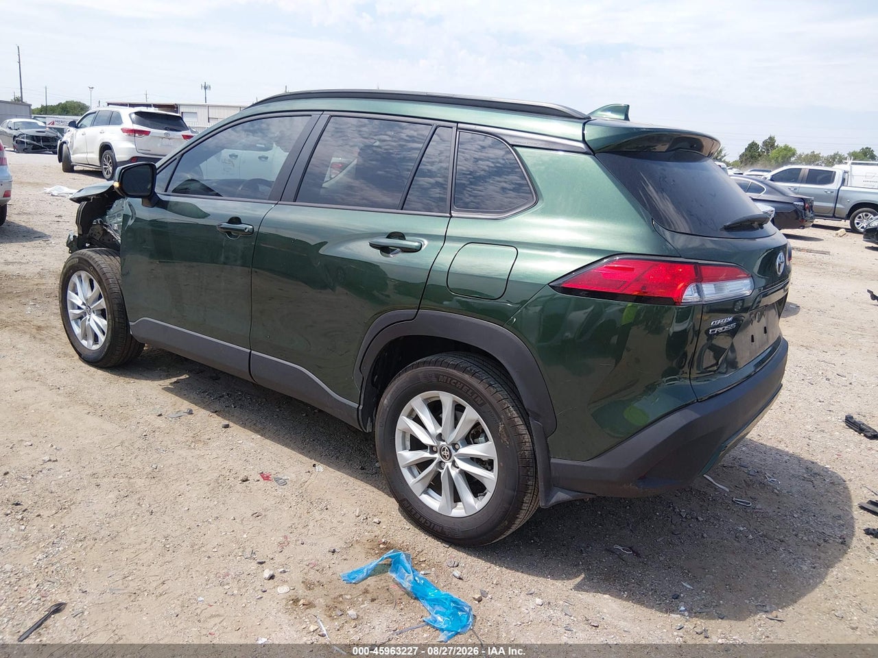 2024 TOYOTA COROLLA CROSS LE · 3/11