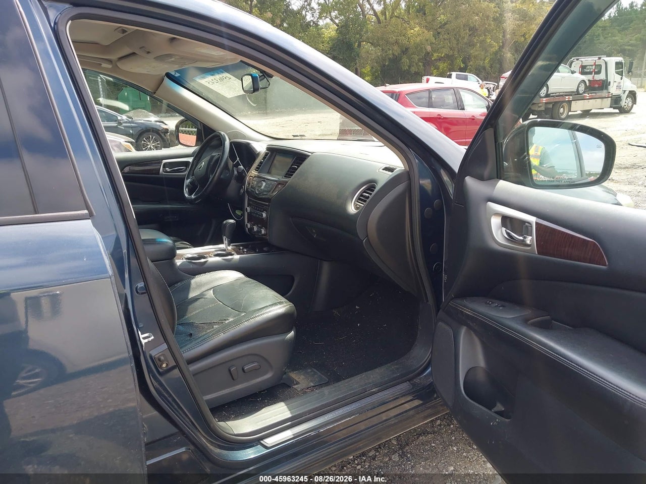 2014 NISSAN PATHFINDER PLATINUM · 5/11