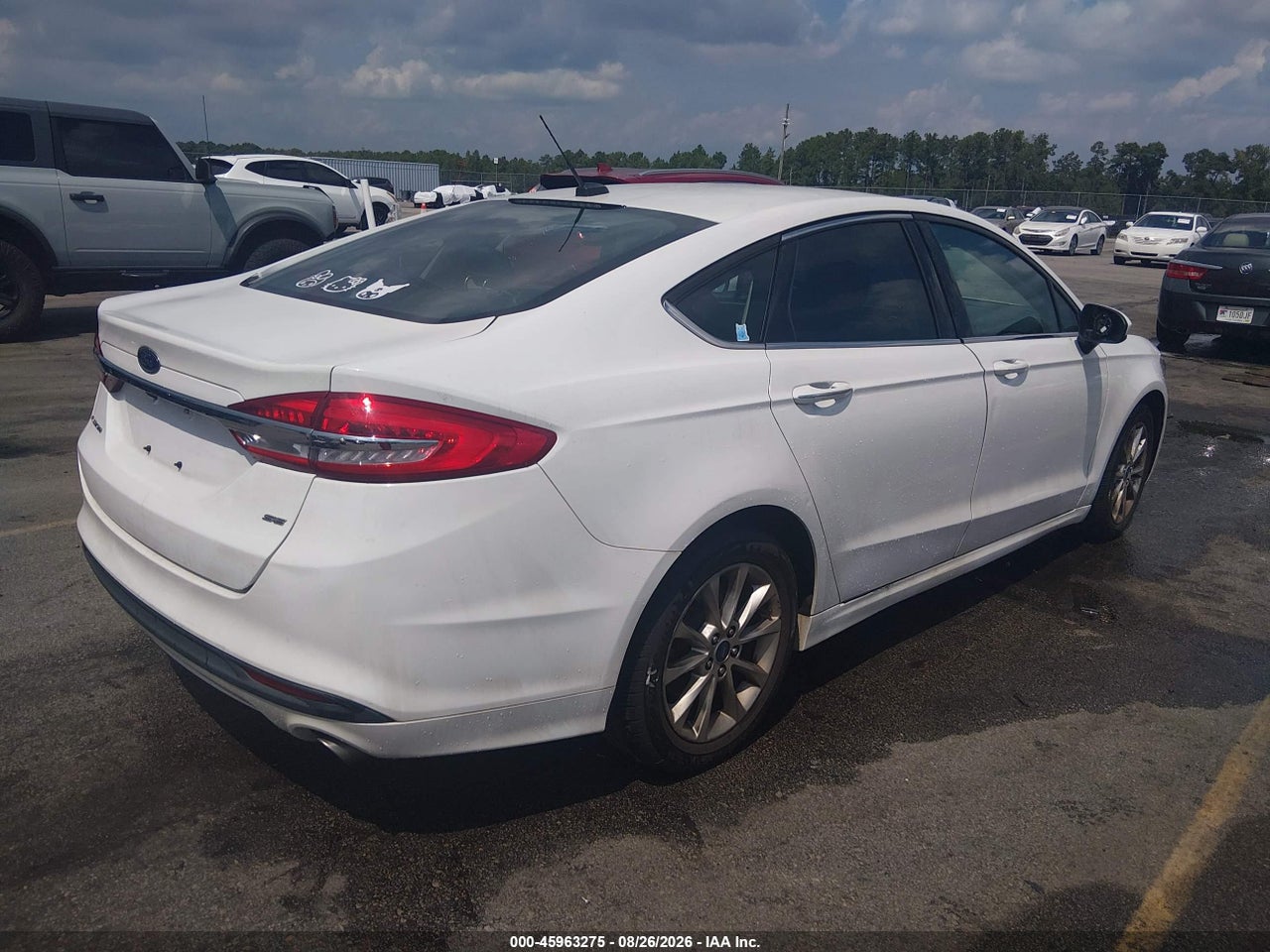 2017 FORD FUSION SE · 4/11