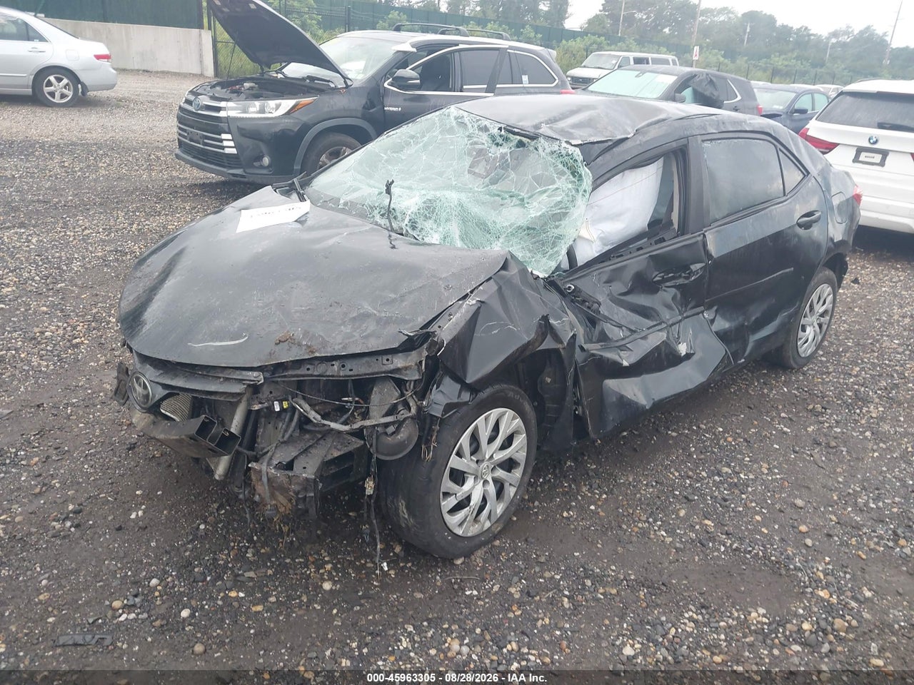 2017 TOYOTA COROLLA LE · 2/10