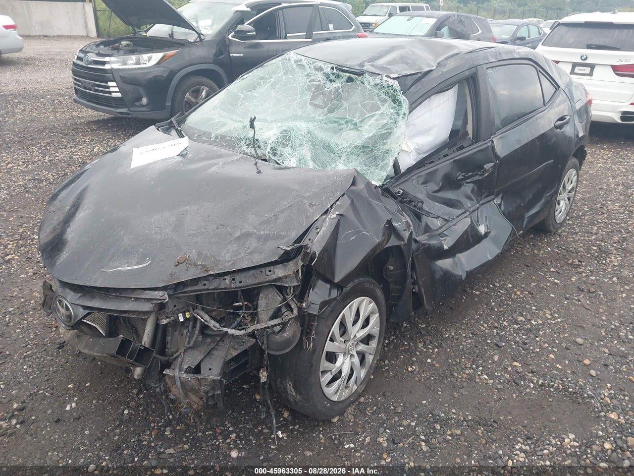 2017 TOYOTA COROLLA LE · 6/10