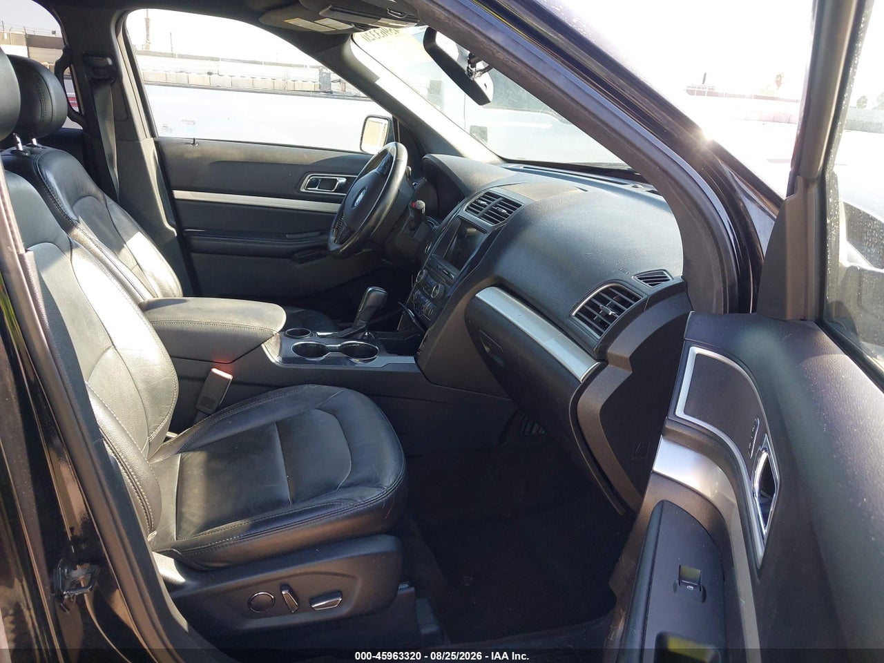 2017 FORD EXPLORER XLT · 5/11