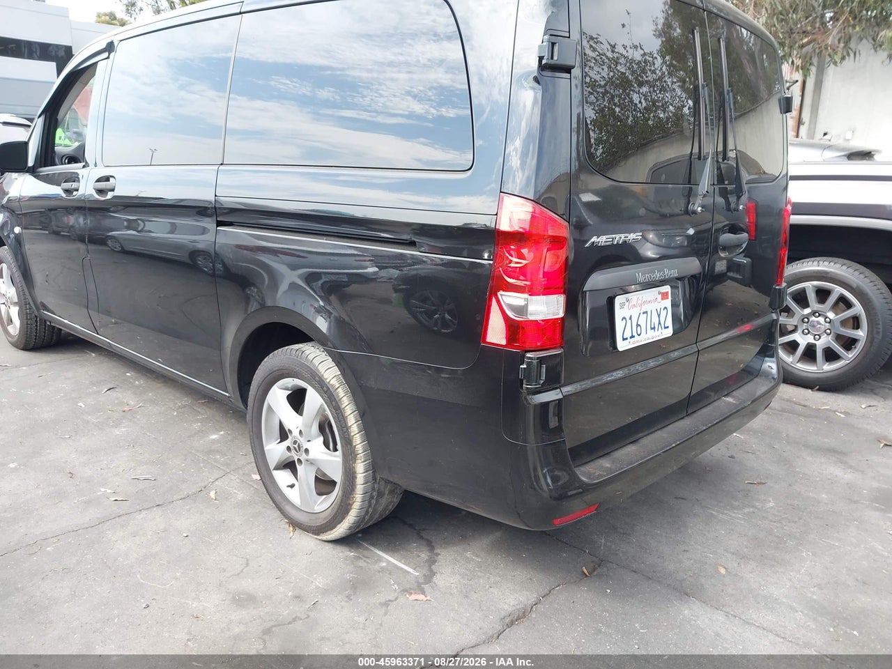 2018 MERCEDES-BENZ METRIS · 3/11