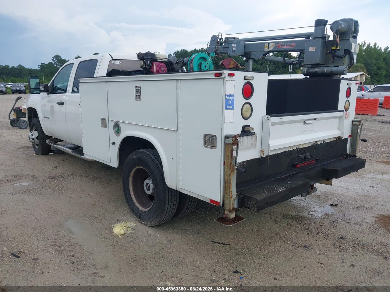 2012 GMC SIERRA 3500HD WORK TRUCK · 3/4