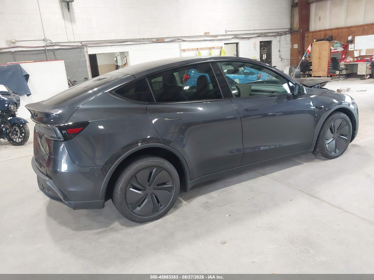 2026 TESLA MODEL Y ALL-WHEEL DRIVE/LONG RANGE LAUNCH SERIES/PREMIUM ALL-WHEEL DRIVE · 4/9