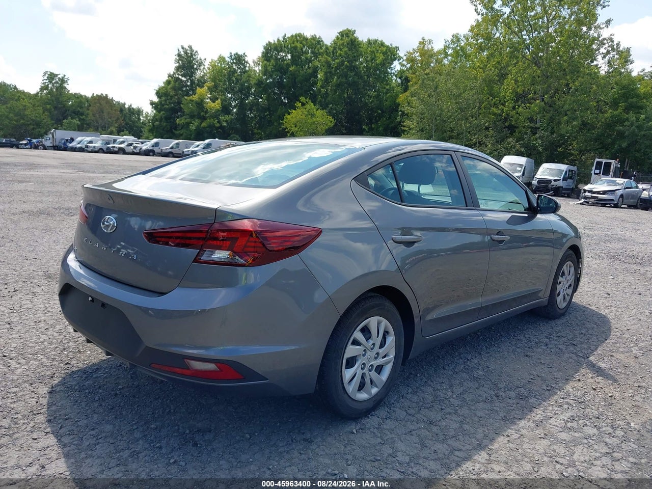 2019 HYUNDAI ELANTRA SE · 4/11
