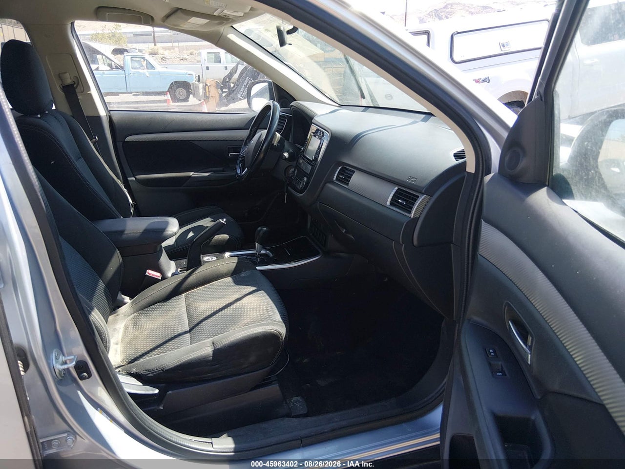 2017 MITSUBISHI OUTLANDER ES · 5/11