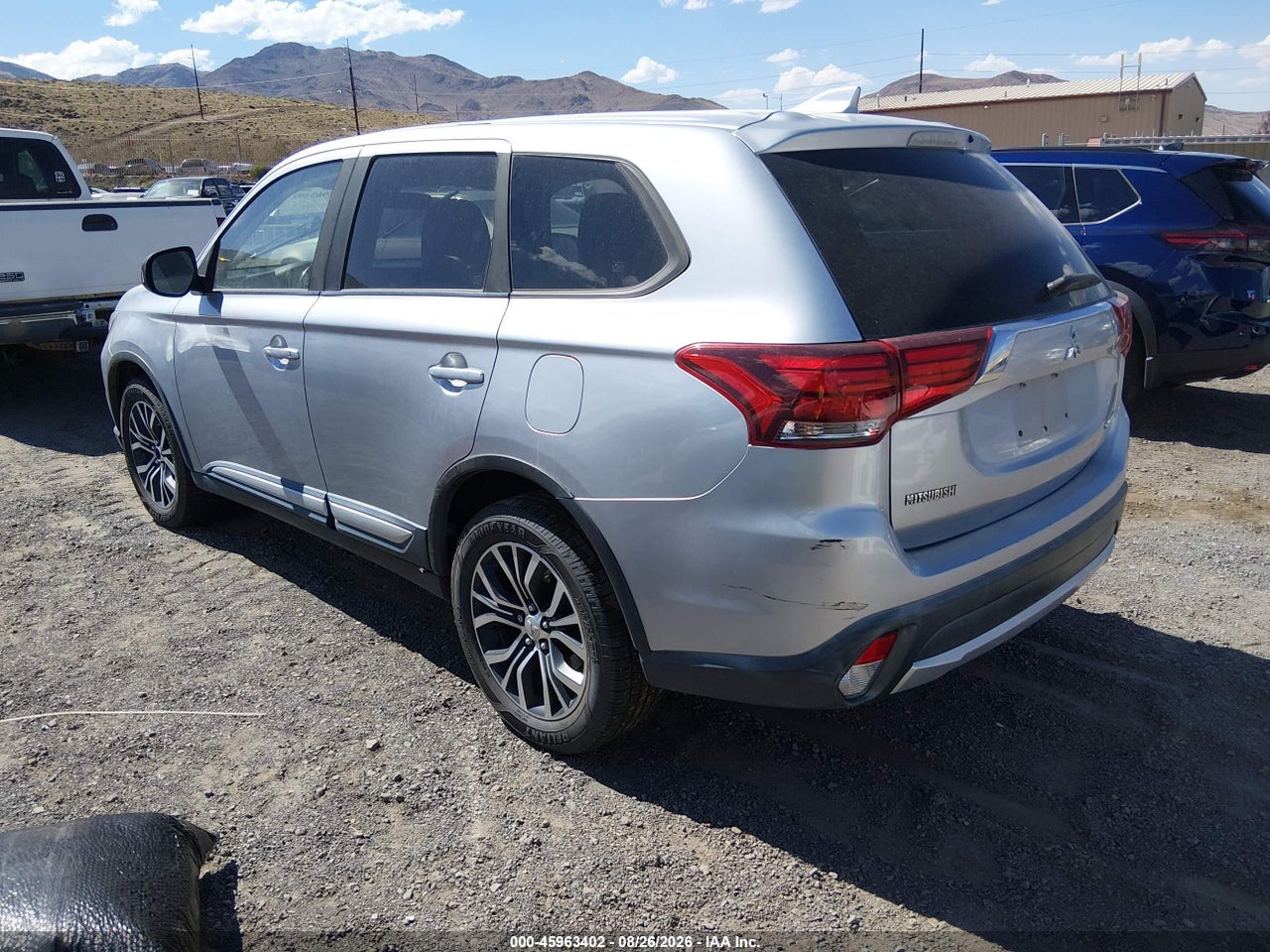 2017 MITSUBISHI OUTLANDER ES · 3/11
