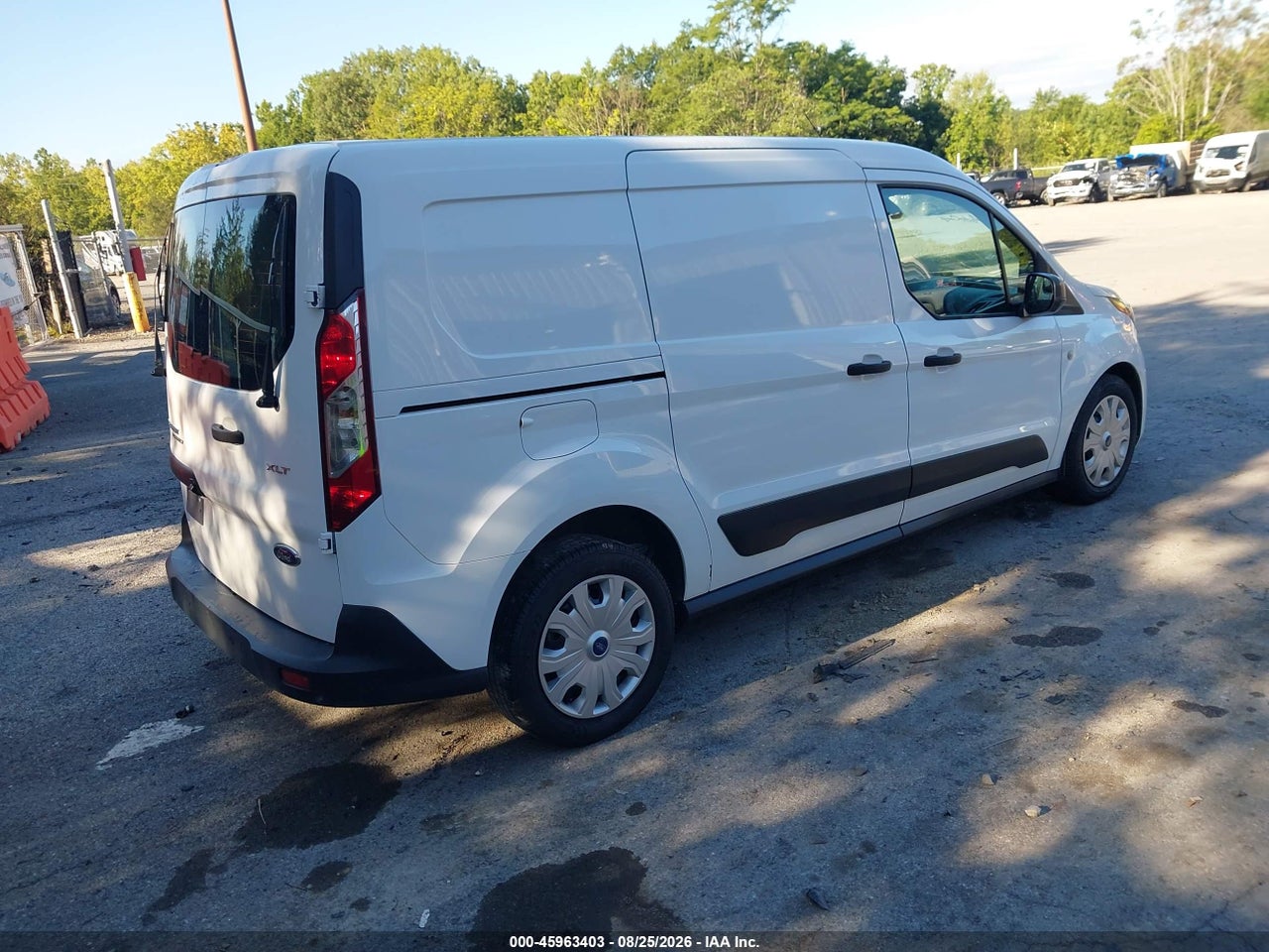 2023 FORD TRANSIT CONNECT XLT · 4/11