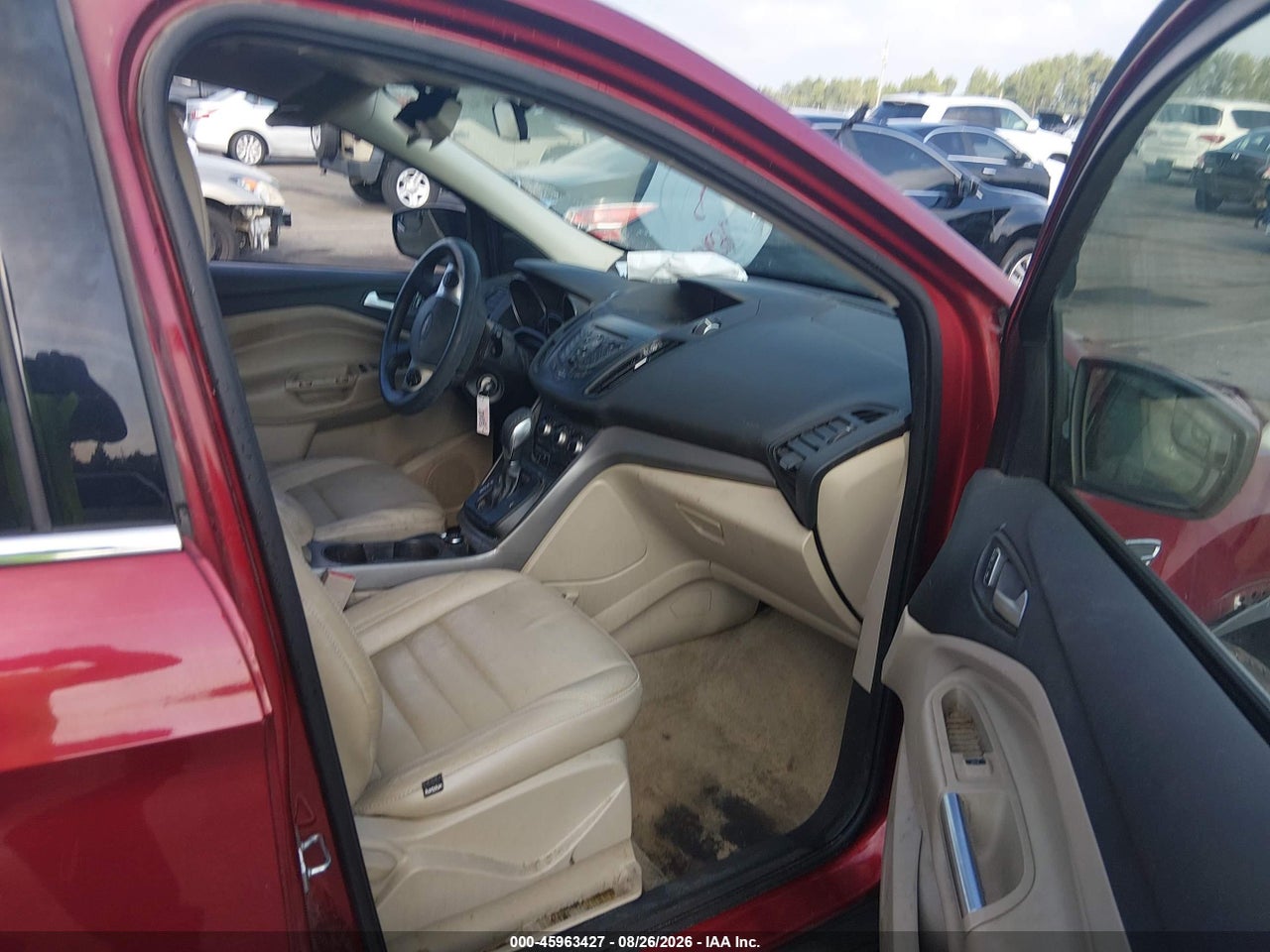 2016 FORD ESCAPE SE · 5/11