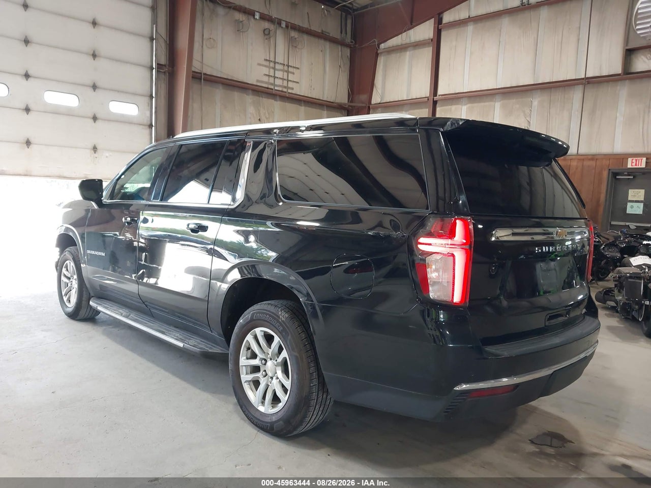 2023 CHEVROLET SUBURBAN 4WD LT · 3/11