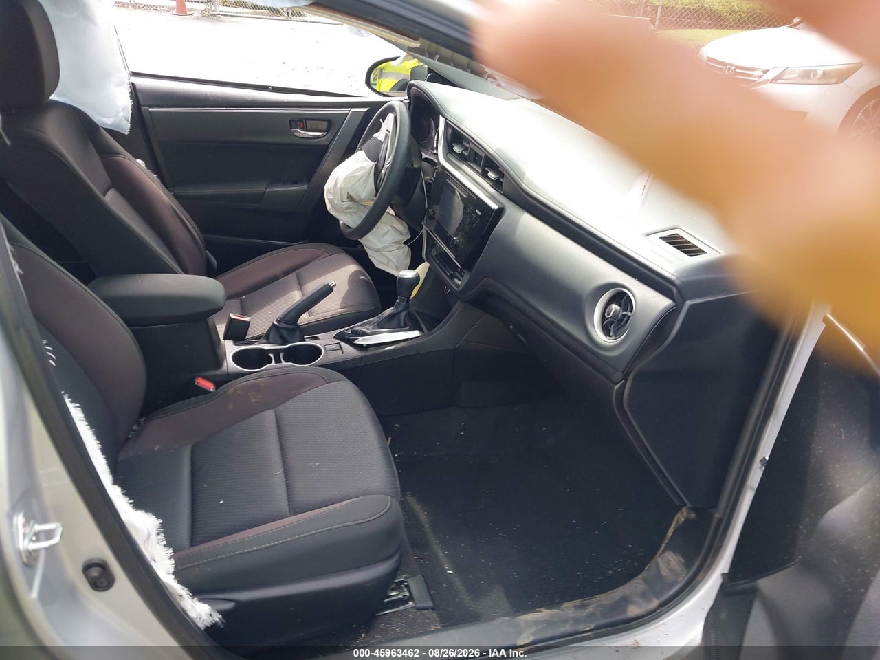 2017 TOYOTA COROLLA LE · 5/11