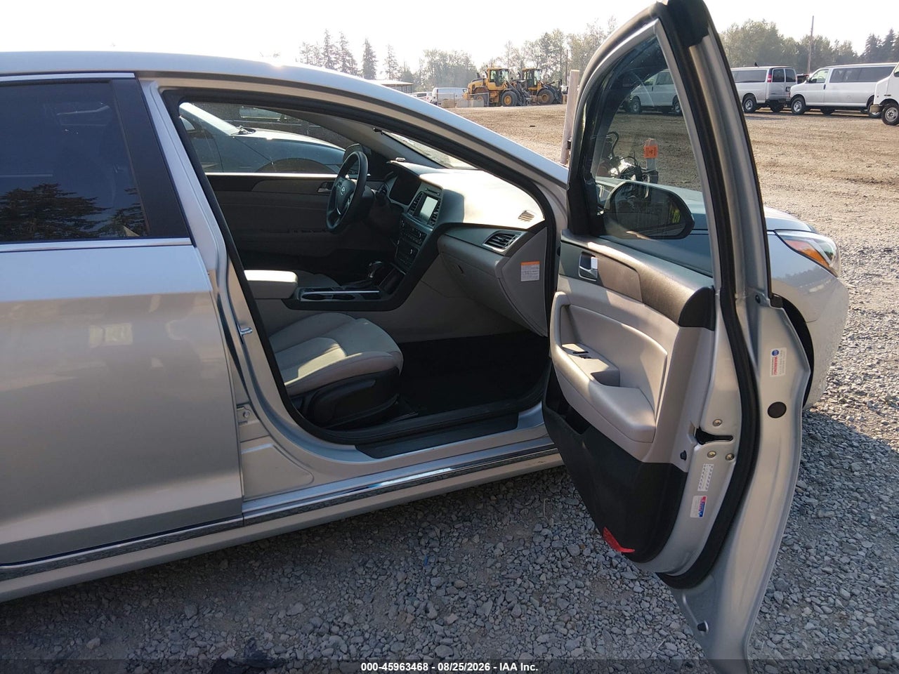 2017 HYUNDAI SONATA HYBRID SE · 5/11