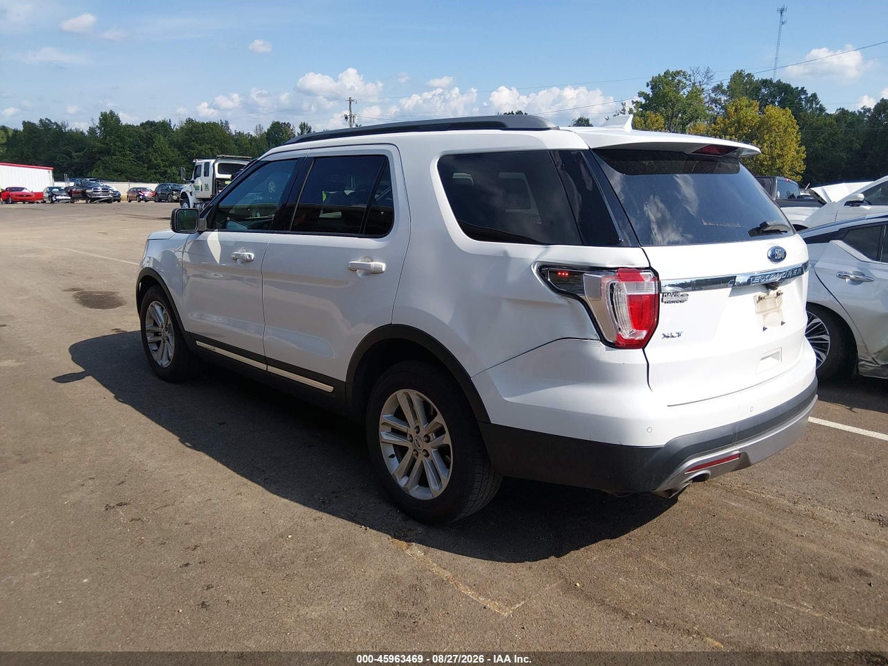 2017 FORD EXPLORER XLT · 3/11