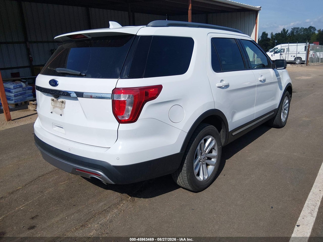 2017 FORD EXPLORER XLT · 4/11
