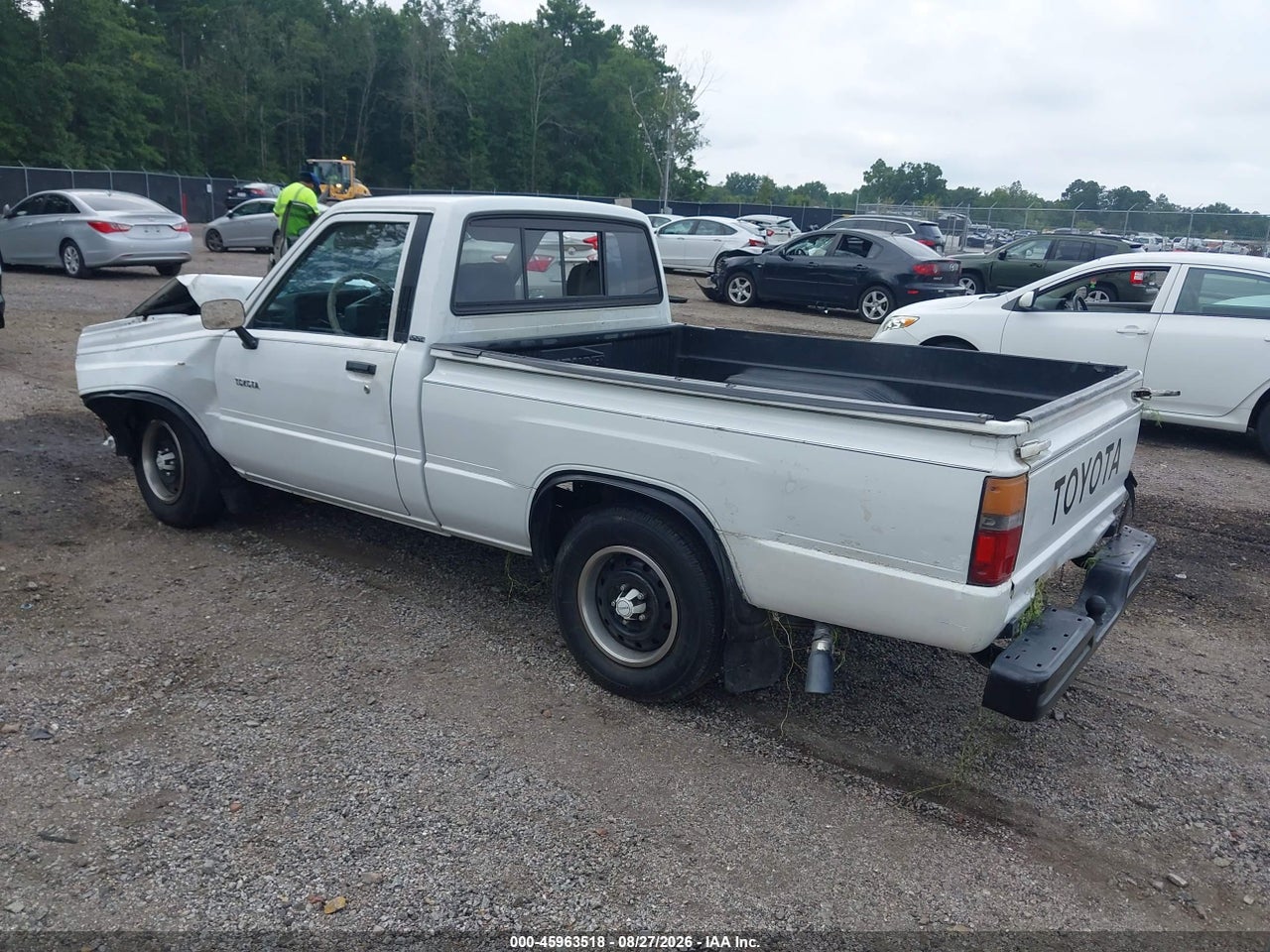 1985 TOYOTA PICKUP 1/2 TON RN50 · 3/11