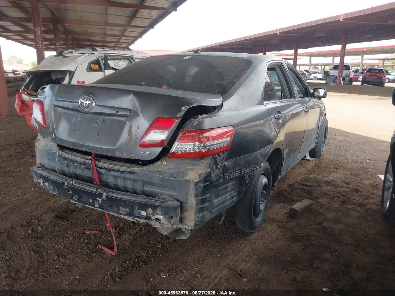 2011 TOYOTA CAMRY LE · 4/11