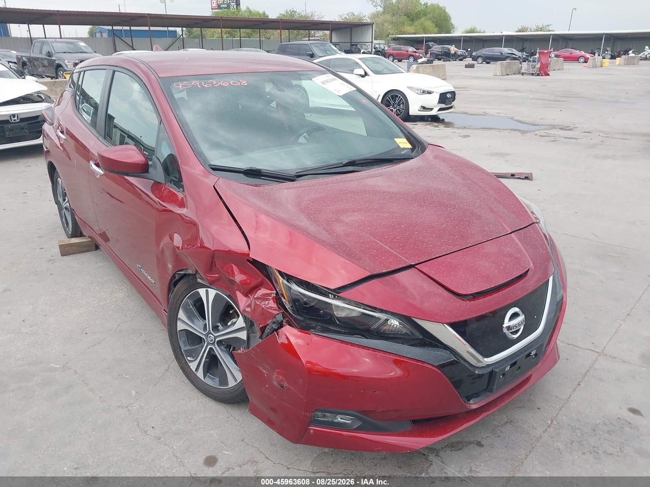 1N4AZ1CP3JC****** · 2018 NISSAN LEAF SV