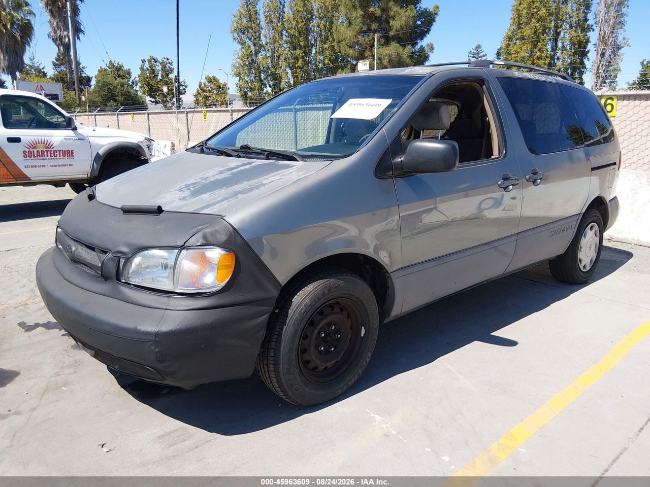 1998 TOYOTA SIENNA LE · 2/11