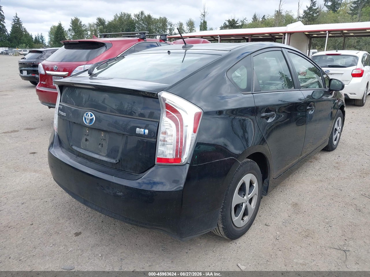 2015 TOYOTA PRIUS THREE · 4/11