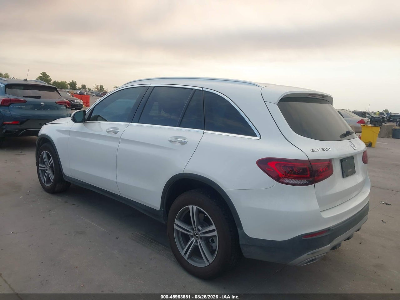 2020 MERCEDES-BENZ GLC 300 · 3/11