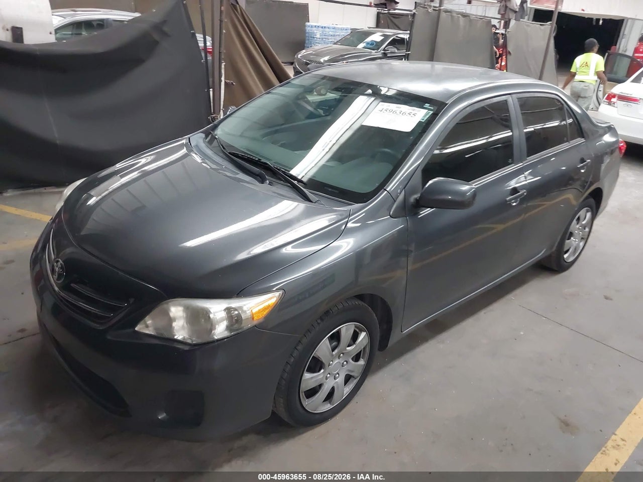 2013 TOYOTA COROLLA LE · 2/11