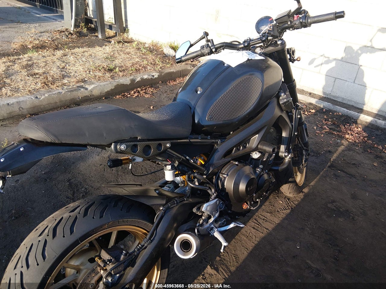 2021 YAMAHA XSR900 C · 4/11