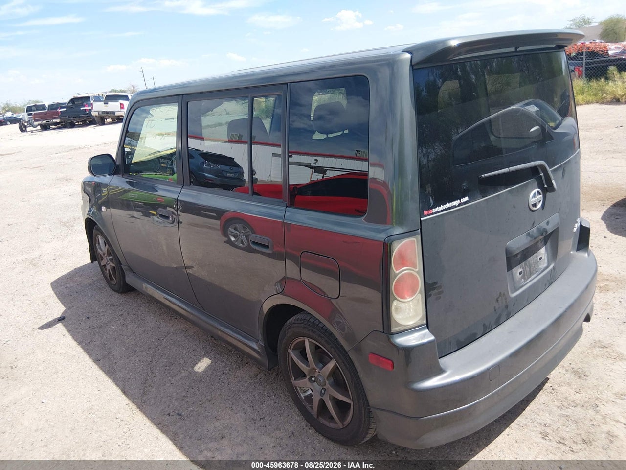 2005 SCION XB   · 3/11