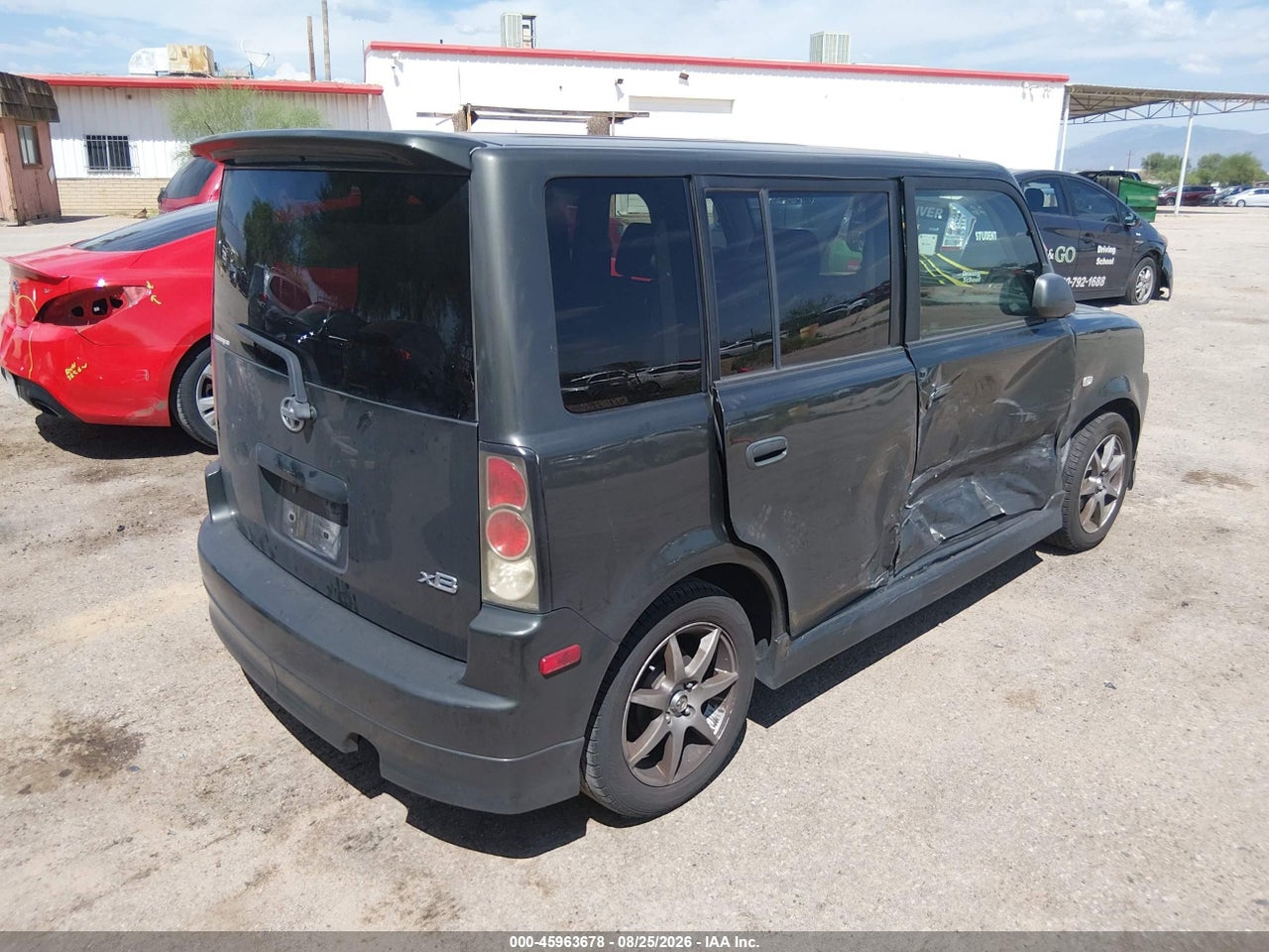 2005 SCION XB   · 4/11