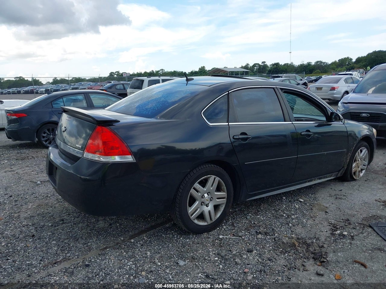 2011 CHEVROLET IMPALA LT · 4/11