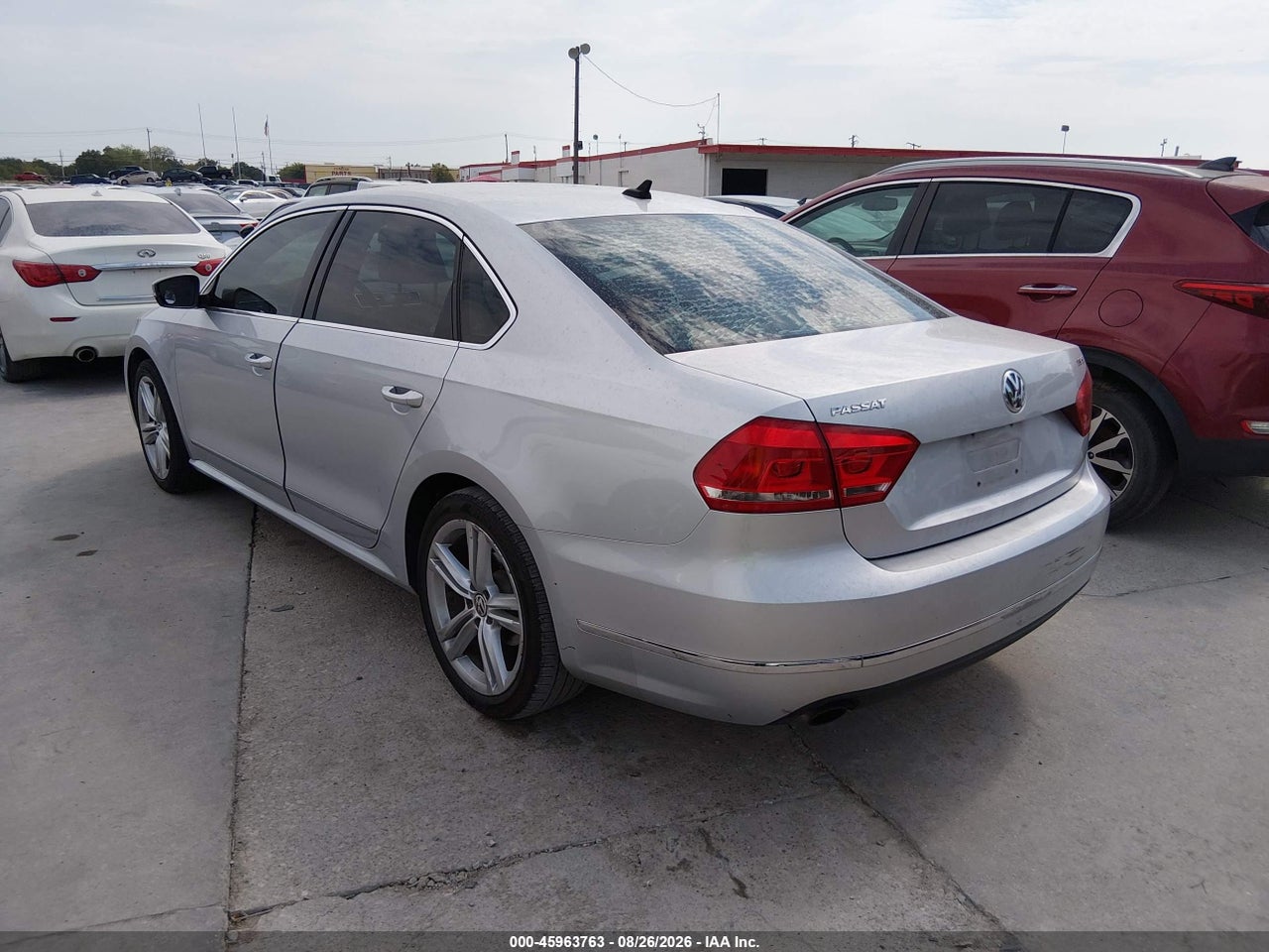 2015 VOLKSWAGEN PASSAT 1.8T SEL PREMIUM · 3/10