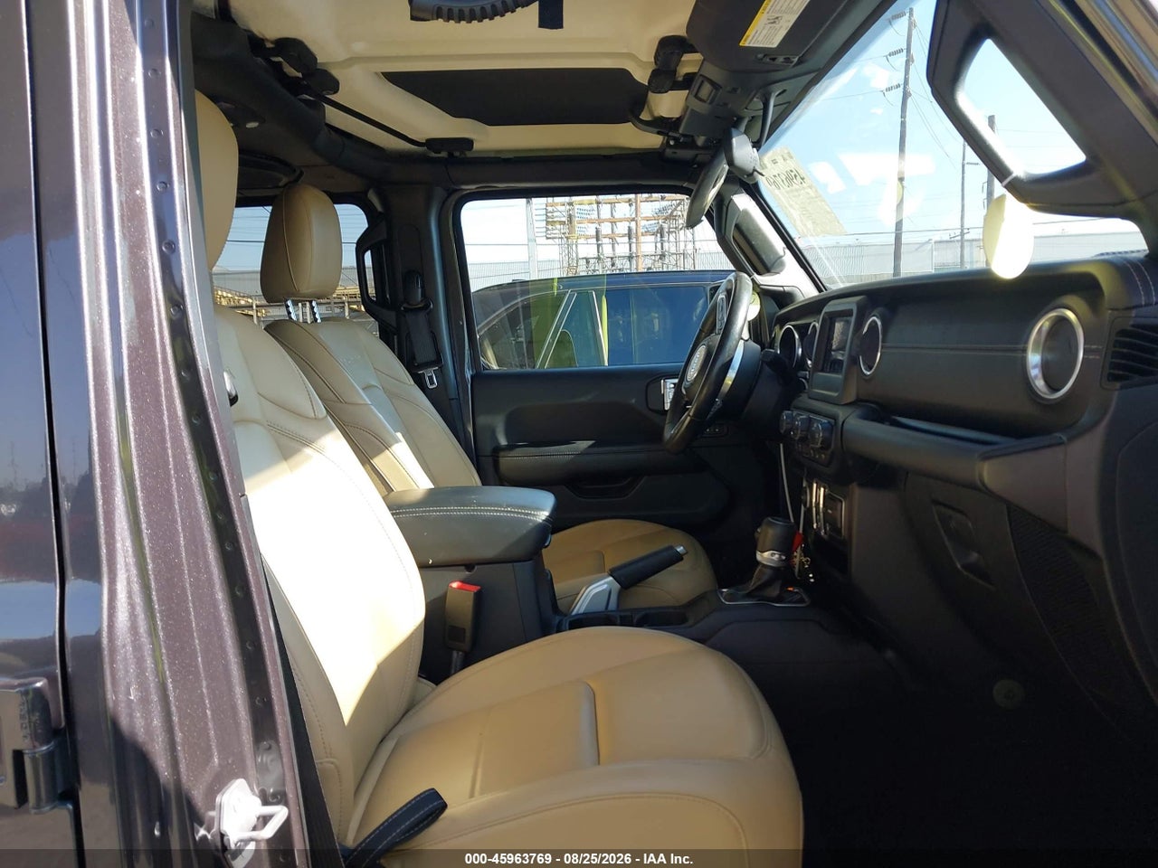 2018 JEEP WRANGLER UNLIMITED SAHARA 4X4 · 5/11