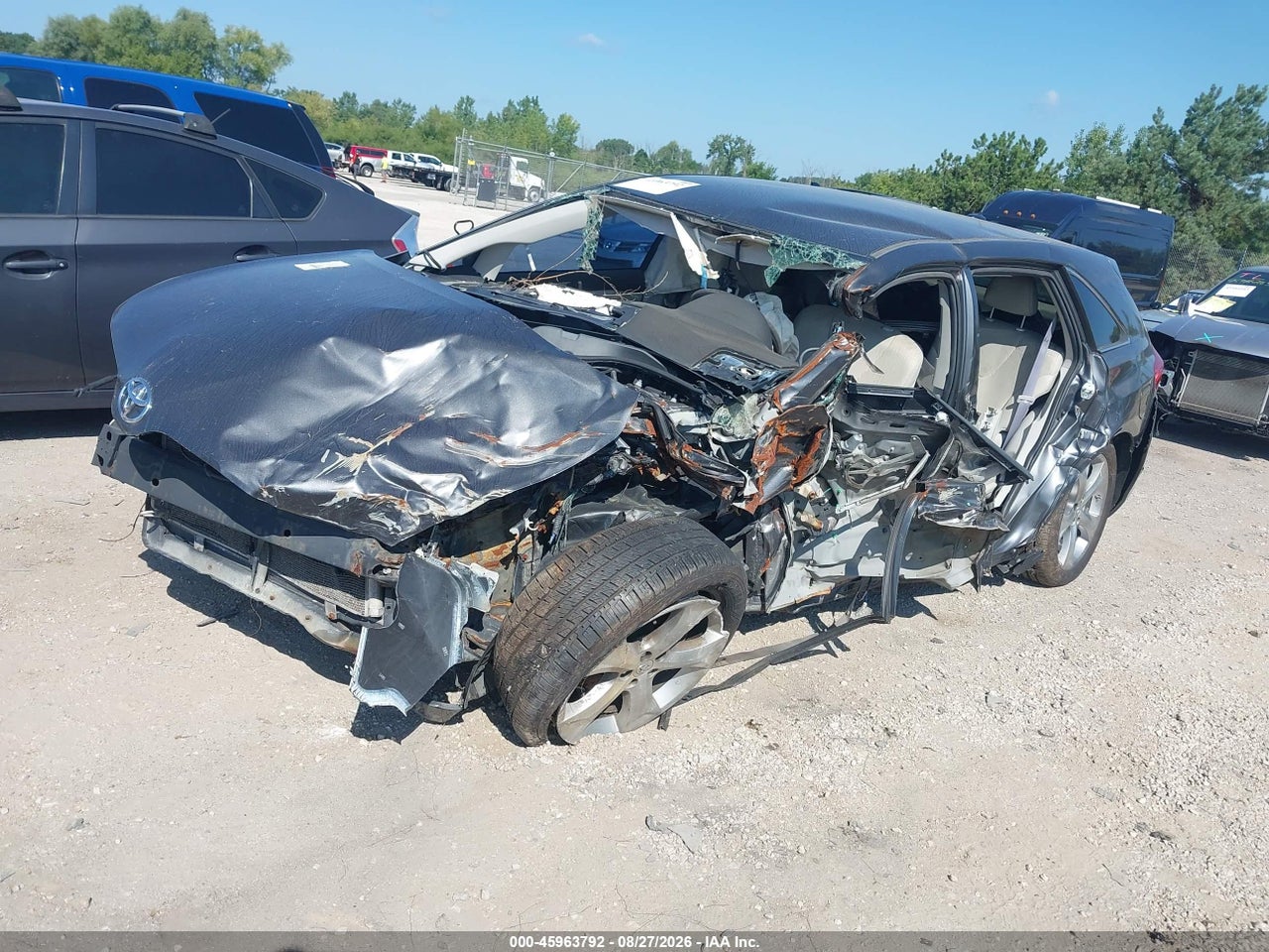 2010 TOYOTA VENZA BASE V6 · 2/11