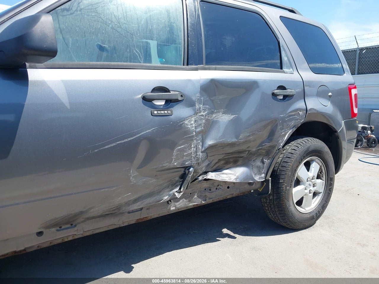 2009 FORD ESCAPE XLT · 6/11
