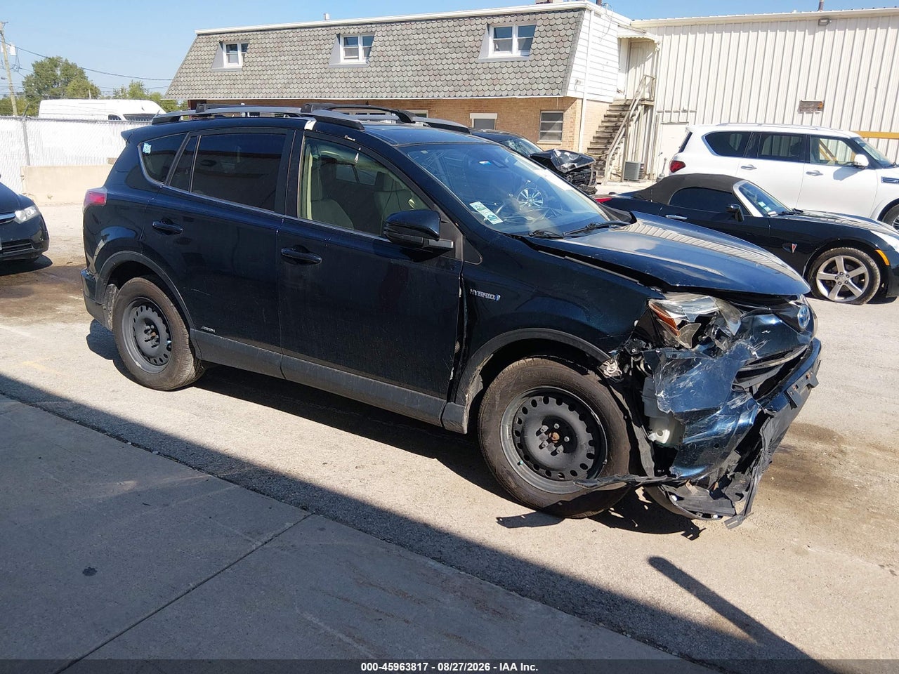 JTMRJREV7JD****** · 2018 TOYOTA RAV4 HYBRID XLE
