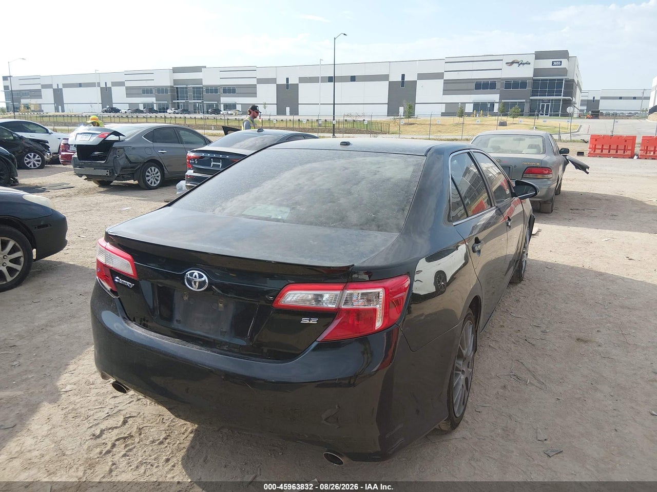2012 TOYOTA CAMRY SE V6 · 4/11