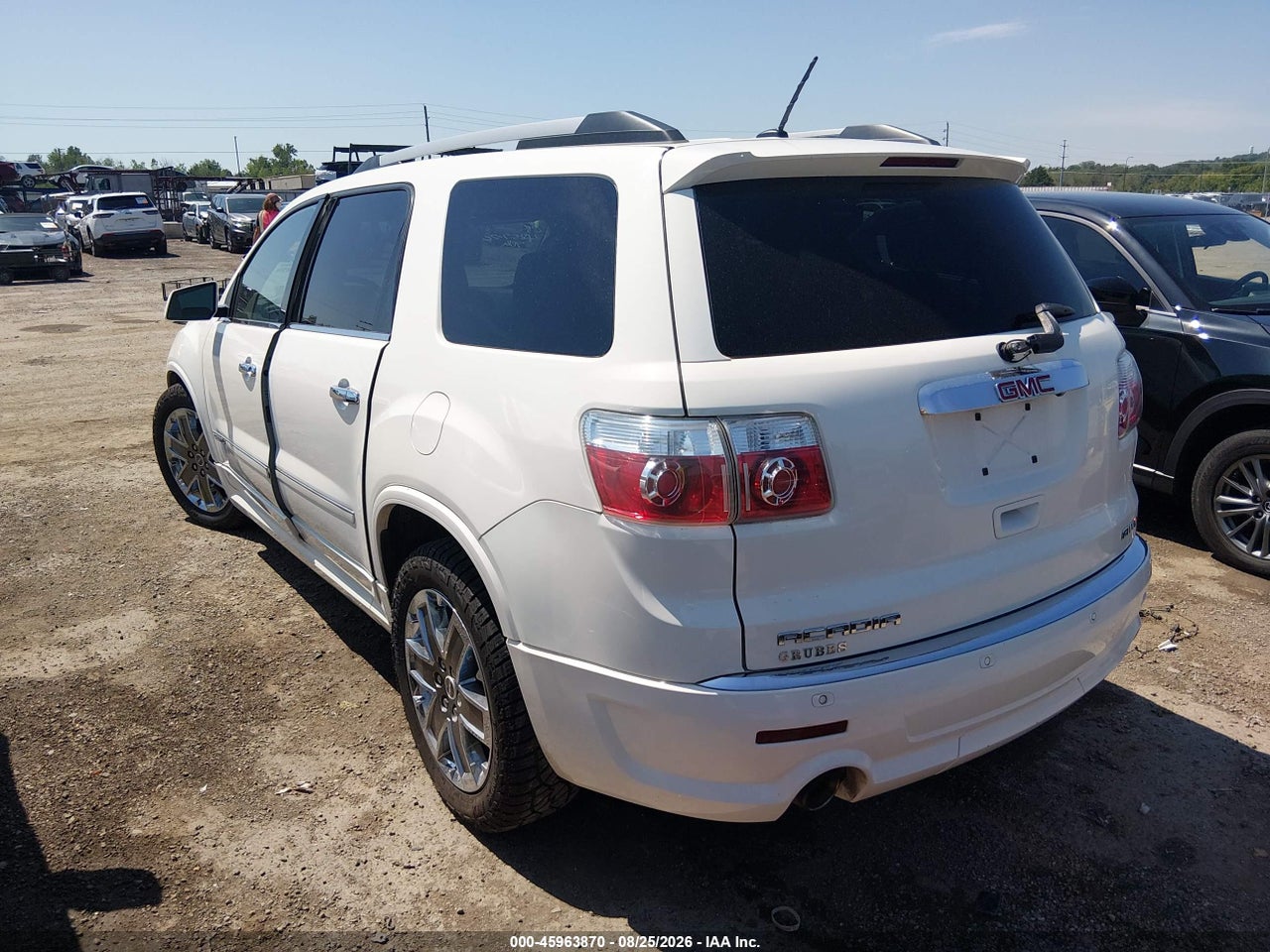 2011 GMC ACADIA DENALI · 3/10