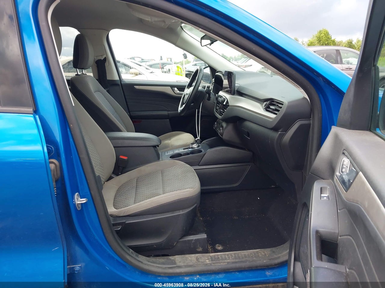 2021 FORD ESCAPE SE · 5/11