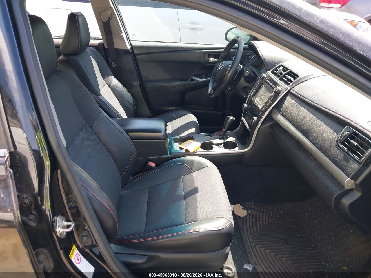 2017 TOYOTA CAMRY SE · 5/11