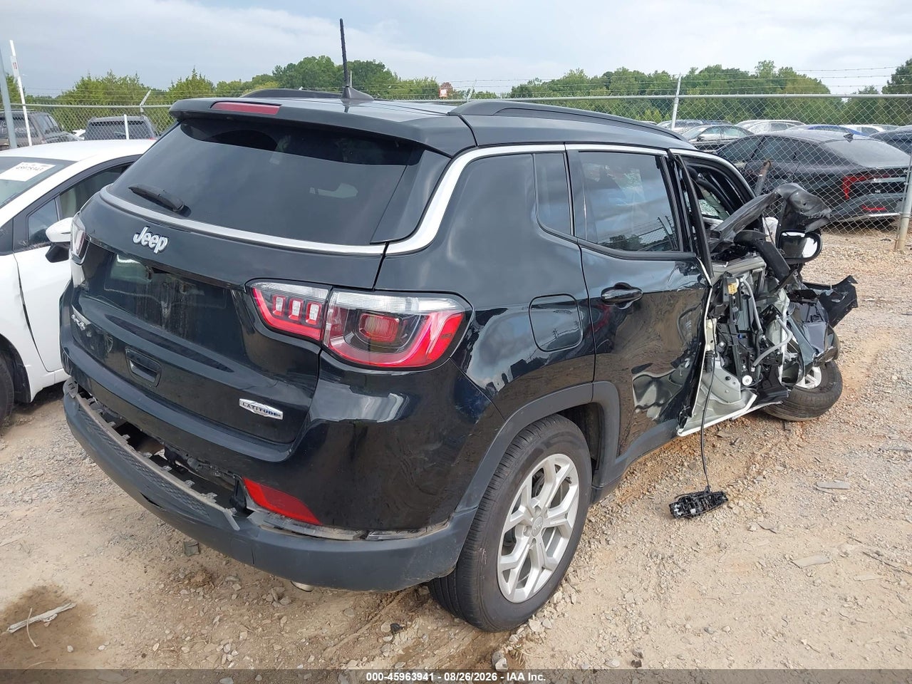 2024 JEEP COMPASS LATITUDE 4X4 · 4/10