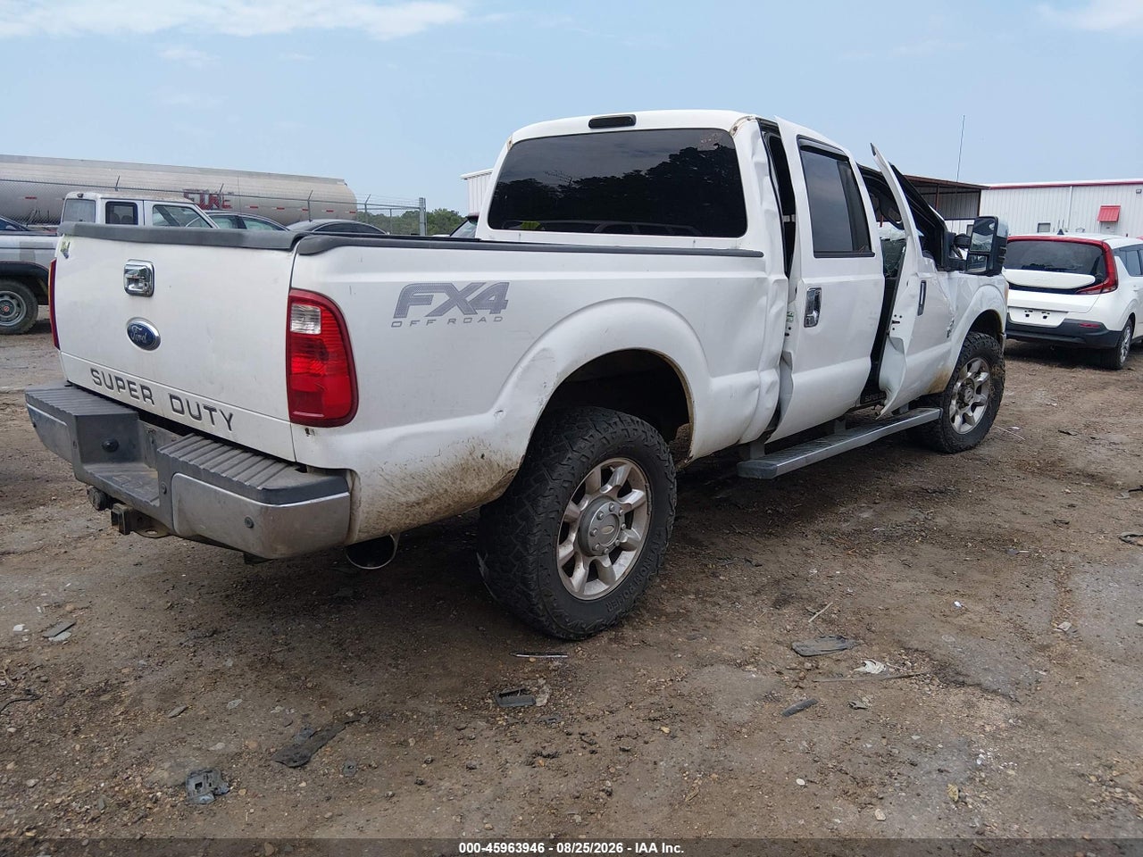 2011 FORD F-250 XLT · 4/11