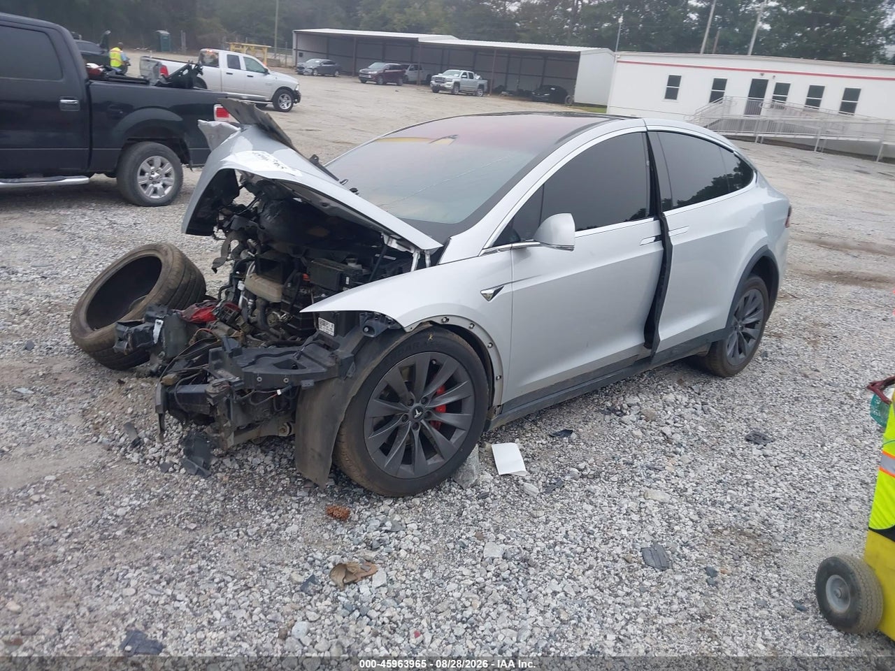 2018 TESLA MODEL X 100D/75D/P100D · 2/10