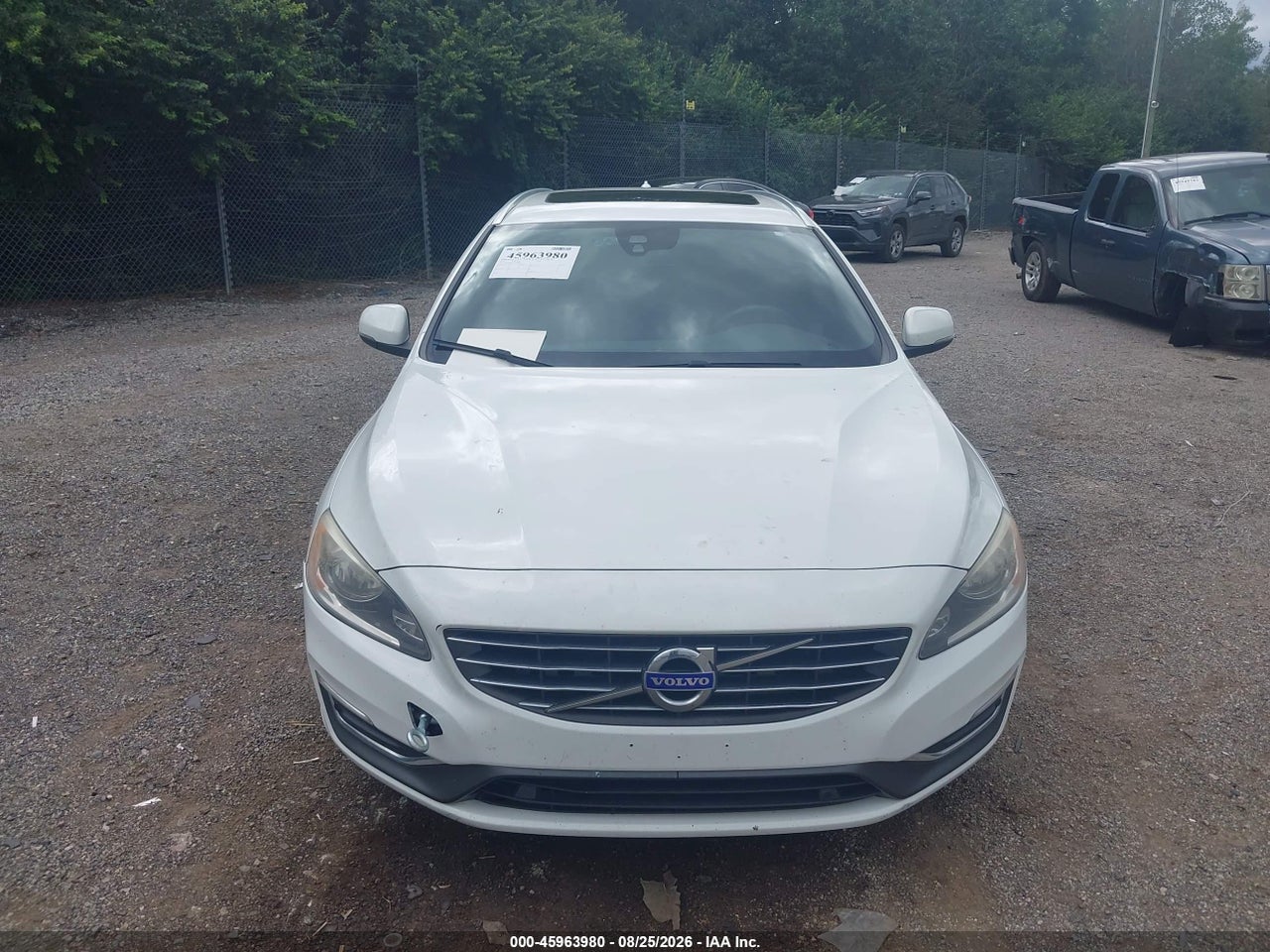2015 VOLVO V60 T5 PREMIER · 6/11